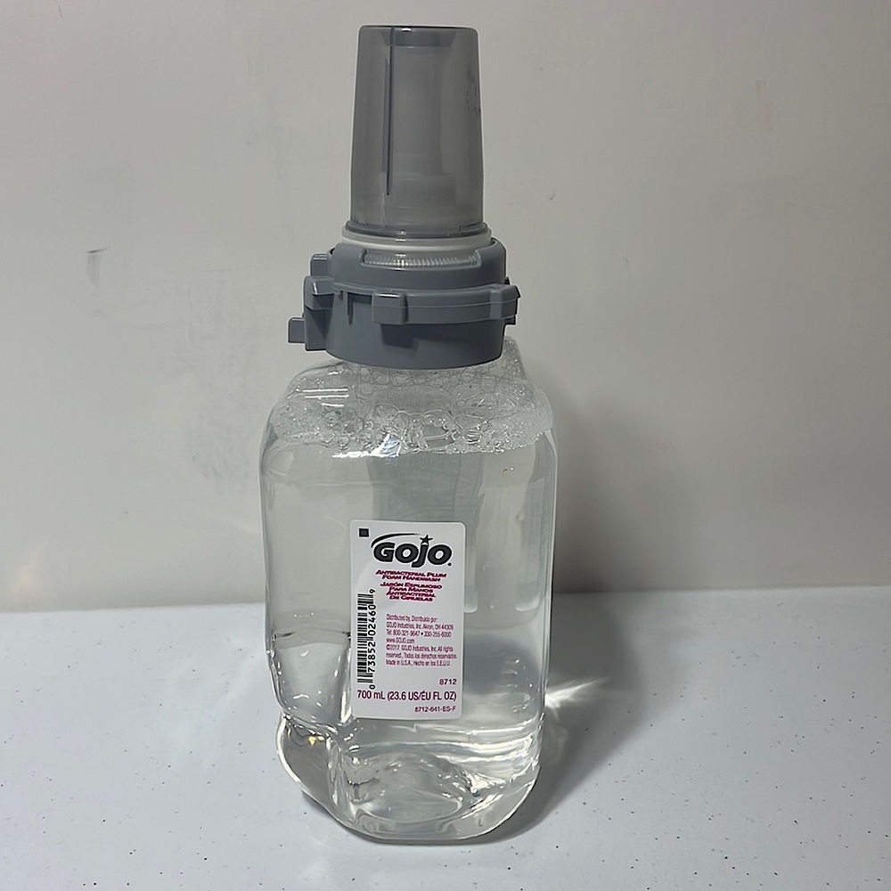 Gojo Antibacterial PLUM Foam Soap refiller.. new sealed